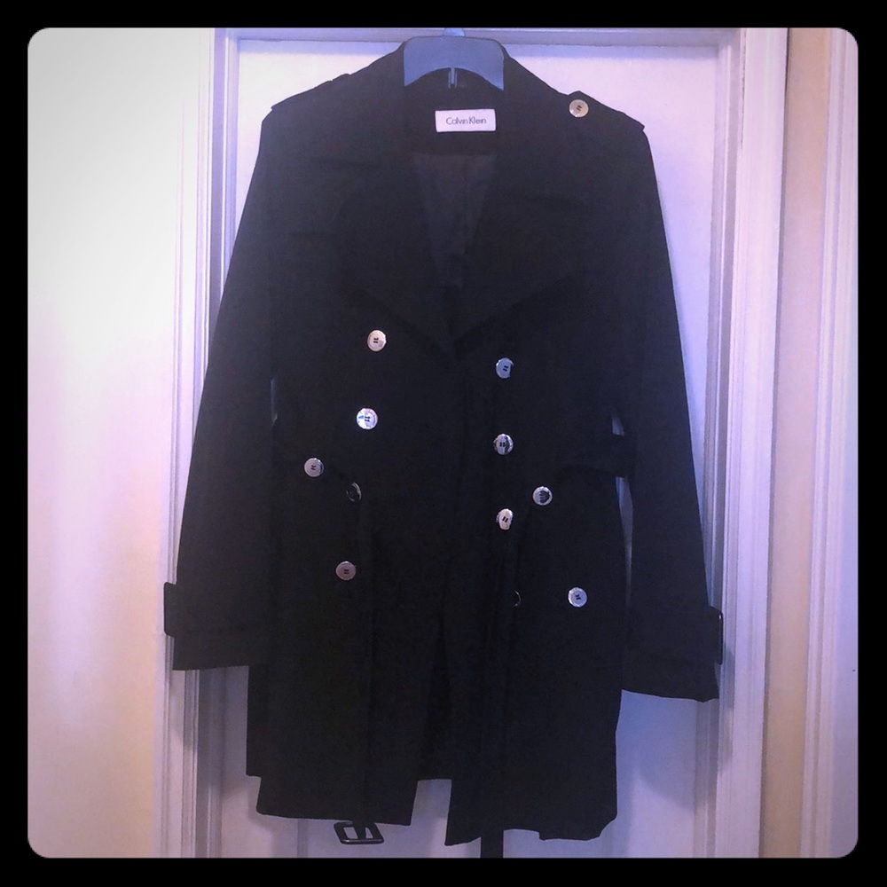 Black Calvin Klein Trenchcoat